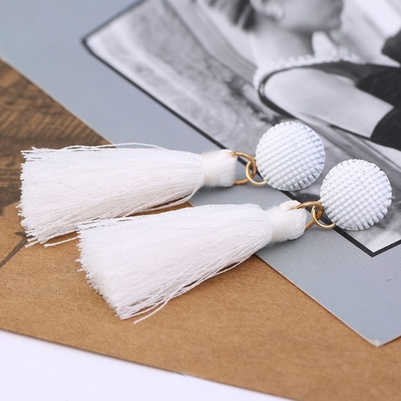 Jewelry - NWT White Tassel Ball Stud Earrings